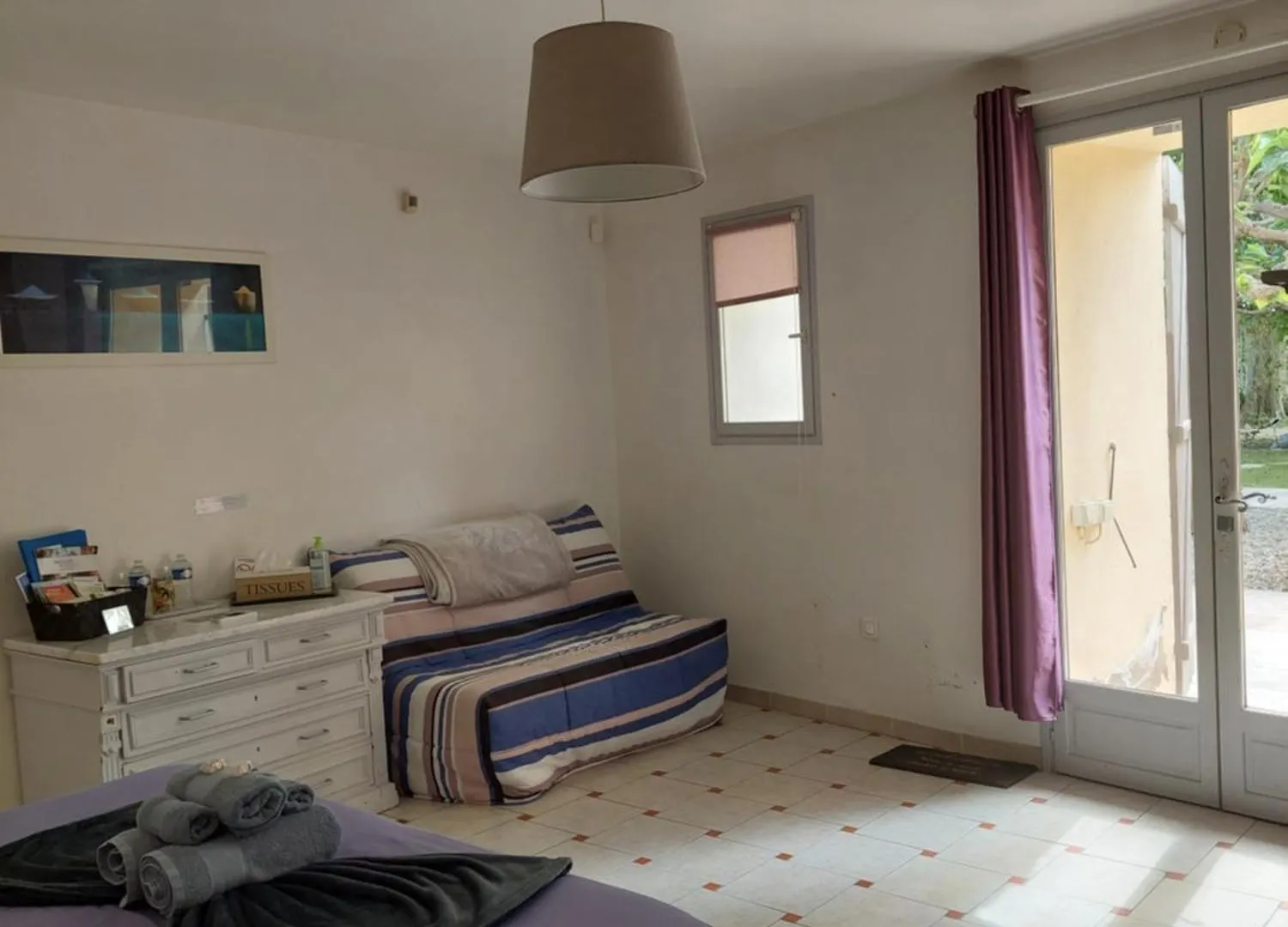 Bed and Breakfast Mas Des Cigognes Le Thor Francia