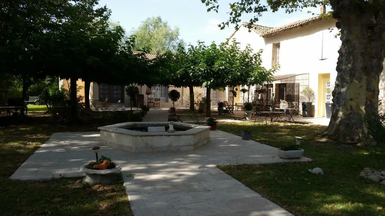 Bed & Breakfast Bed and Breakfast Mas Des Cigognes Le Thor Francia
